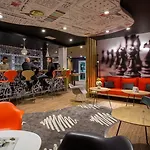 酒店 佩皮尼昂南圣查尔斯宜必思酒店 3*