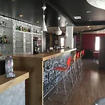 酒店 佩皮尼昂南圣查尔斯宜必思酒店 3*