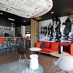 佩皮尼昂南圣查尔斯宜必思酒店 3* 佩皮尼昂