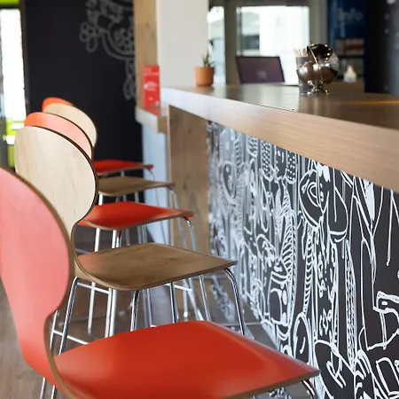 Ibis Sud Saint Charles 3*