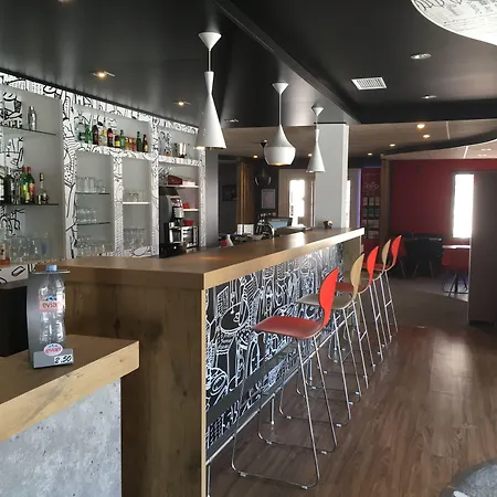 Hotel Ibis Sud Saint Charles 3*