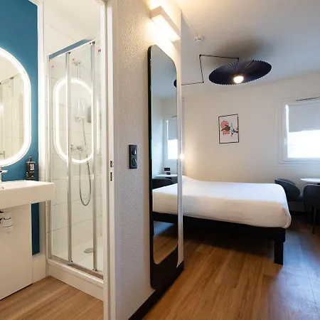 Hotel Ibis Sud Saint Charles 3*