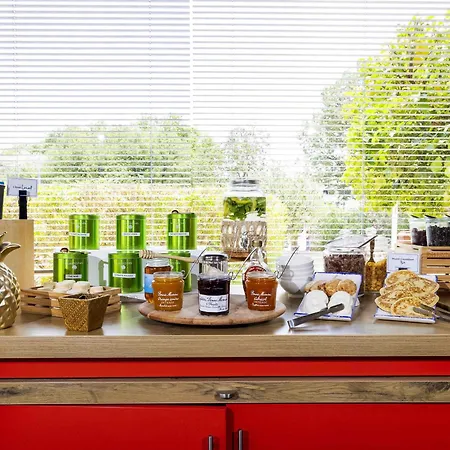 Ibis Sud Saint Charles Hotel