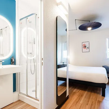 Ibis Sud Saint Charles Hotel 3*