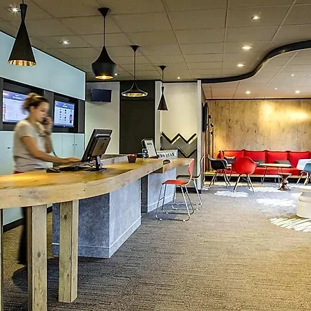 Ibis Sud Saint Charles