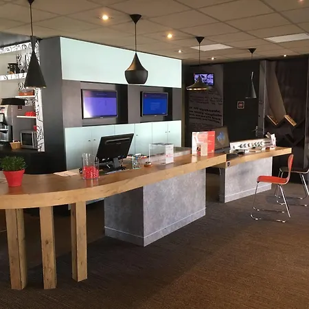 Hotel Ibis Sud Saint Charles