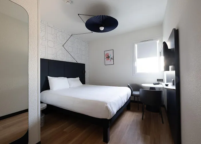 ホテル Ibis Sud Saint Charles
