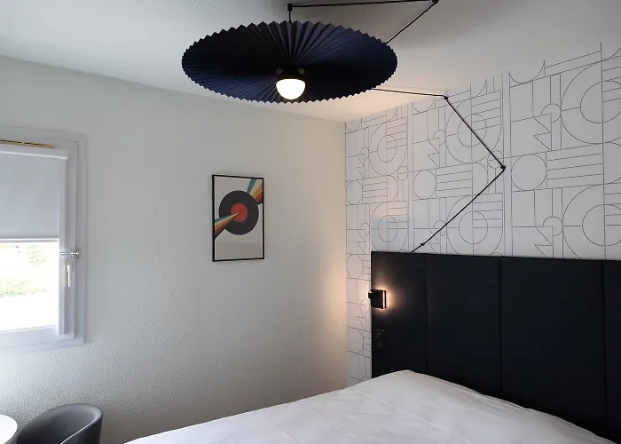 Ibis Sud Saint Charles Hotel 3*